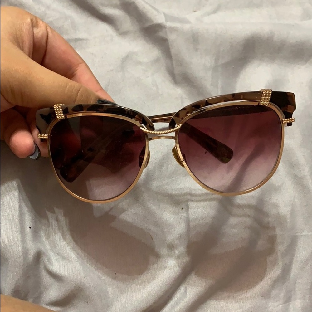 Oscar De la renta sunglasses